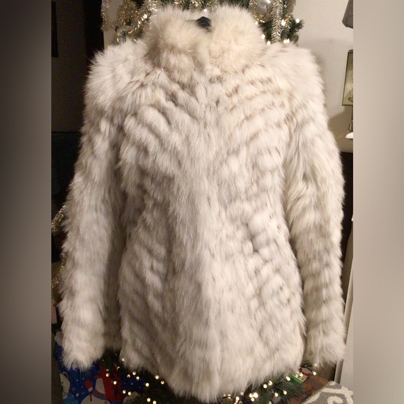 Saga Fox luxury coat Size Small/Medium - Picture 1 of 16